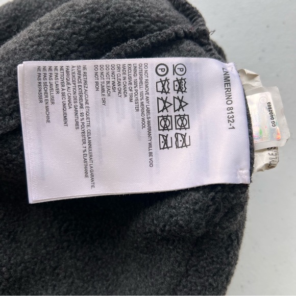CANADA GOOSE Red Authentic Luxury Hat